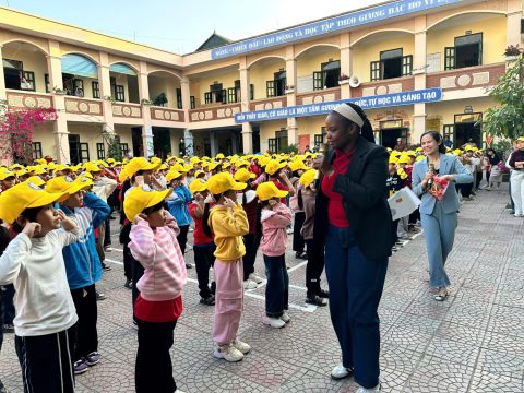 Tiếng Anh - hoạt động đầu giờ tại các trường (2025) (11)