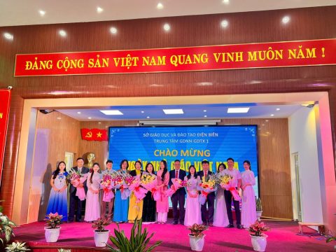 Ảnh tập thể Trung tâm (5)
