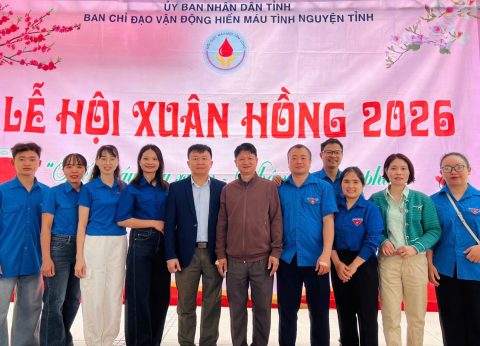 Hiến máu tình nguyện (4)