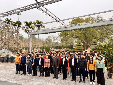 Lễ viếng Nghĩa trang liệt sĩ 2026 (4)