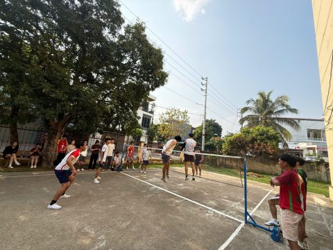 Lưu học sinh Lào - hoạt động thể thao (7)