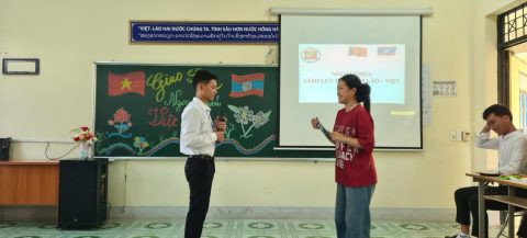 Lưu học sinh Lào tại Trung tâm (7)
