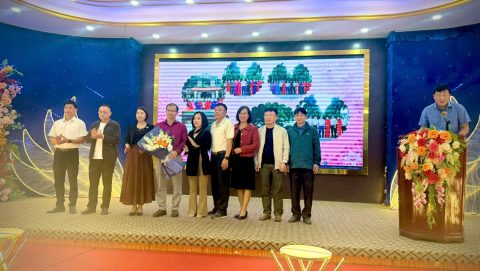 Tất niên và chia tay (7)