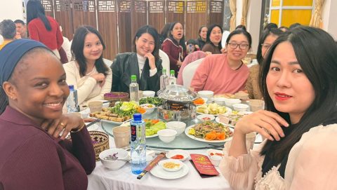 Tất niên và chia tay (10)