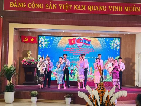 Tết Bunpimay Lào (8)