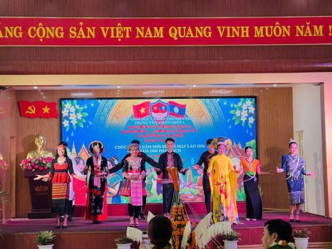 Tết Bunpimay Lào (11)
